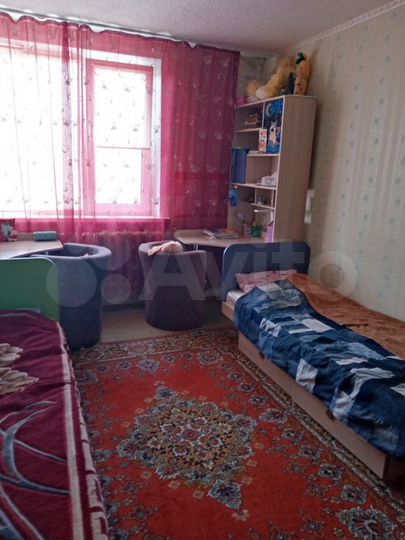 Комната 63 м² в 3-к., 2/5 эт.