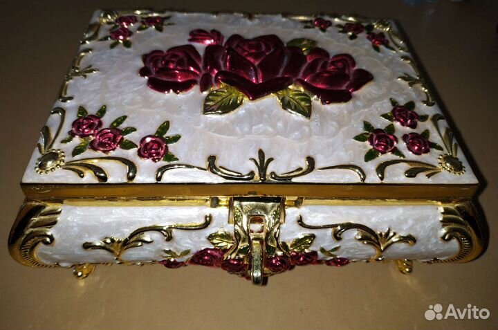 Шкатулка для украшений