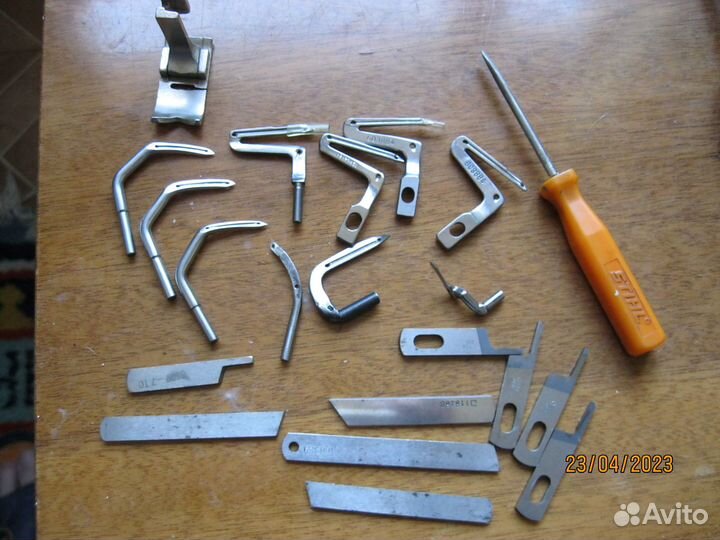 Верхний нож оверлока juki