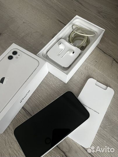 iPhone 11, 128 ГБ
