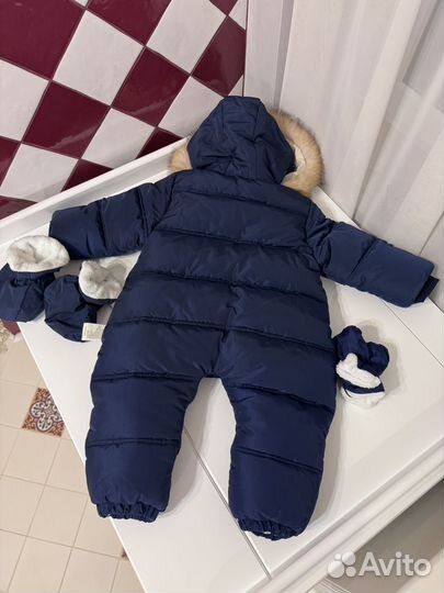 Зимний комбинезон для малыша