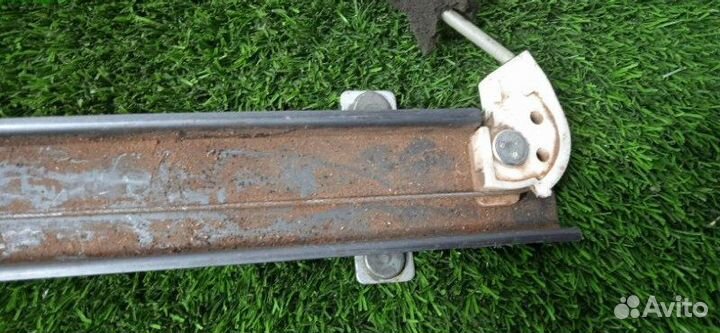 Механизм стеклоподъемника передний правый