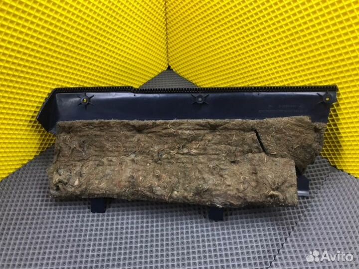 Низ торпеды Mercedes-Benz 190E W201 M102.921 2.0I