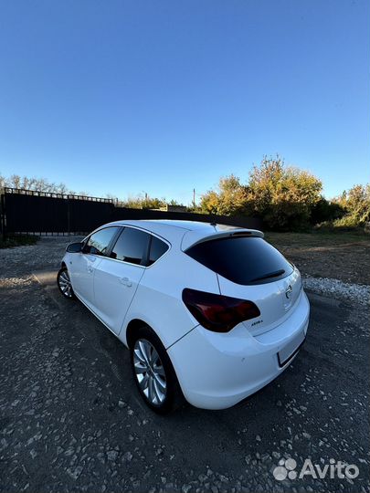 Opel Astra 1.6 МТ, 2012, 176 300 км