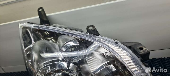 Фары Avensis Bi-Led