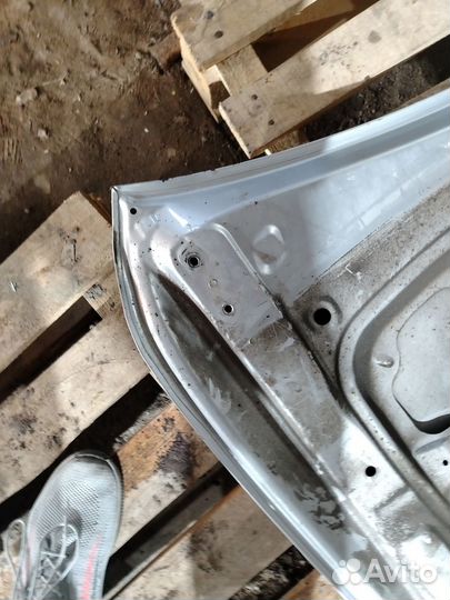 Капот Toyota Corolla E150