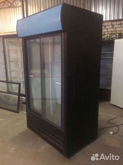 Холодильный шкаф