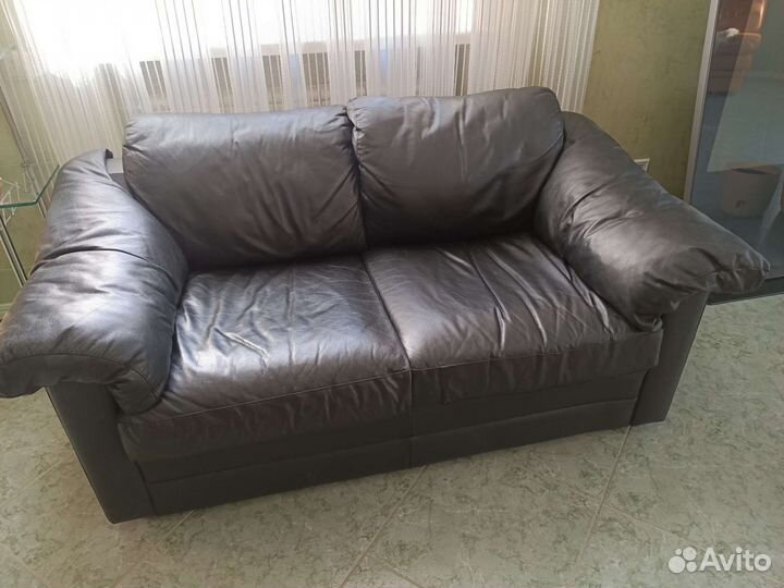 Два дивана