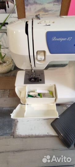 Швейная машина Brother Boutique 37