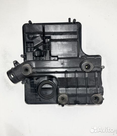 Корпус воздушного фильтра VW Polo 5