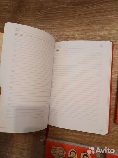 Ежедневники, блокноты