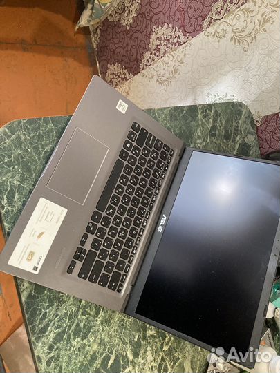 Ноутбук asus