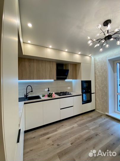 Угловые, прямые кухни на заказ в Омске