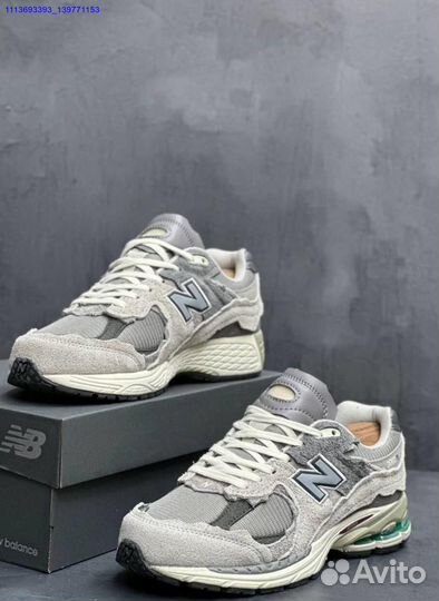 Кроссовки New balance 2002R бежевые