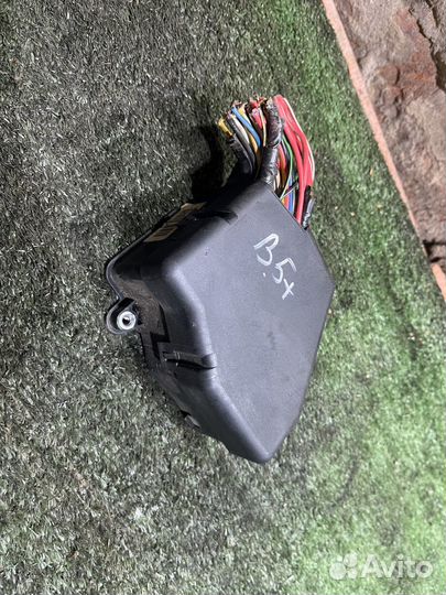 Блок предохранителей Passat B5.B5+