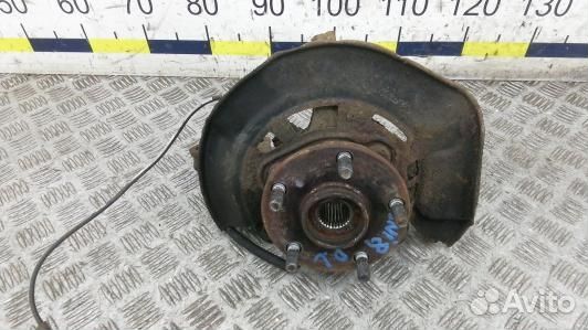 Ступица передняя левая toyota auris E150 (3NI08K90
