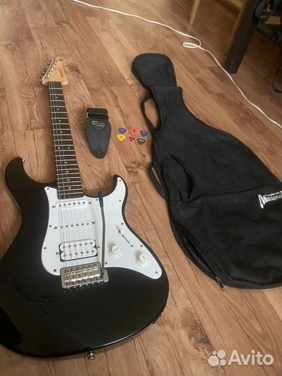 Электро гитара Yamaha Pacifica 112j