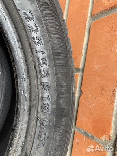 Kumho Crugen Premium KL33 225/55 R19