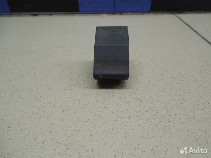 Отбойник капота Land Cruiser (100) 1998-2007