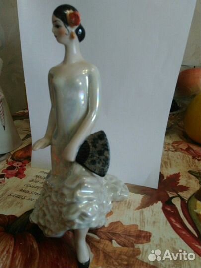 Статуэтка Кармен