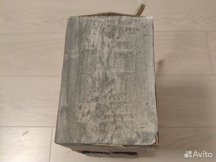 Картонный телевизор на голову стиль:Dream core