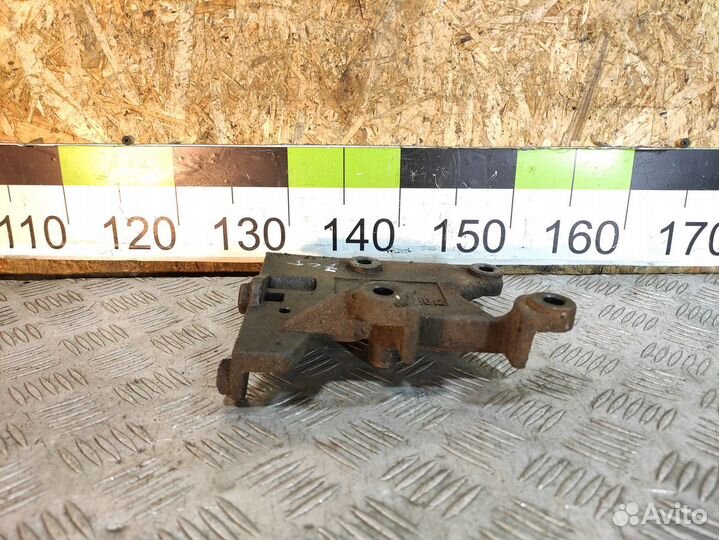 Кронштейн компрессора кондиционера Byd F3 2006-201