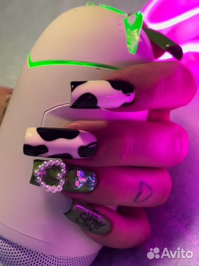 Маникюр крейзи сегодня педикюр ногти y2k фигурки