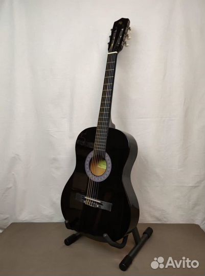 Классическая гитара Martin Romas