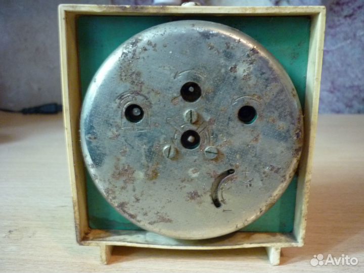 Часы-будильник Севани