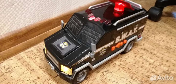 Автомобиль на батарейках