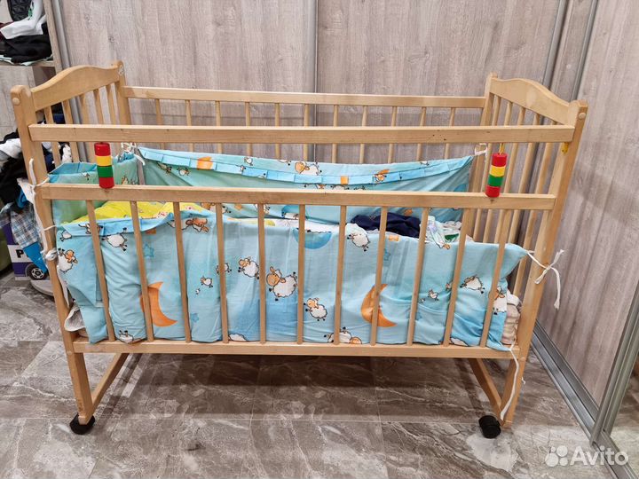 Детская кроватка