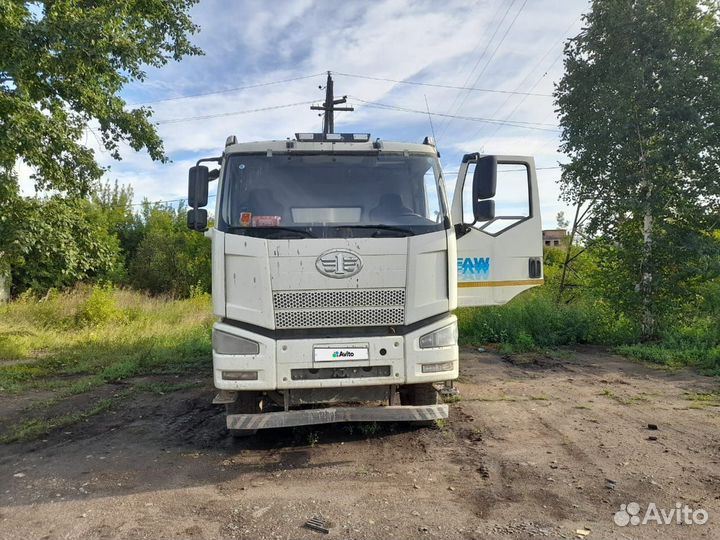 FAW J6 CA3250P66K24T1E5, 2022