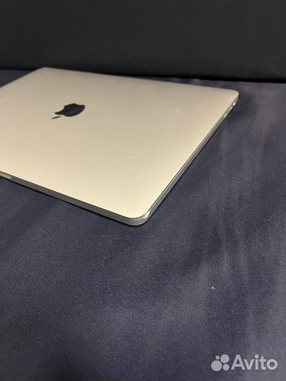 MacBook Pro 13 2018 2,3ghz 16gb