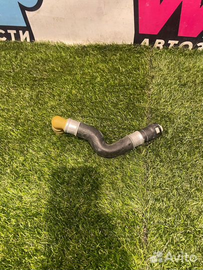 Патрубок охлаждения Ford Mustang 6 S550 рест. 2021