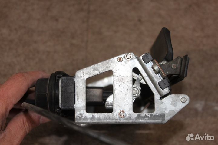 Ручка открывания наружная Mercedes CL-Class C140