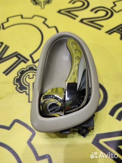 Ручка двери внутренняя задняя левая Nissan Primera