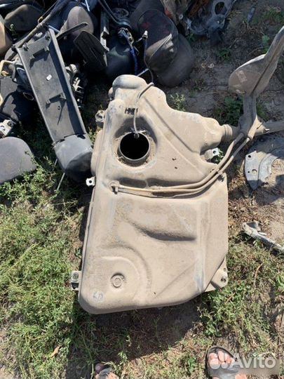 Топливный бак Skoda Fabia 2004