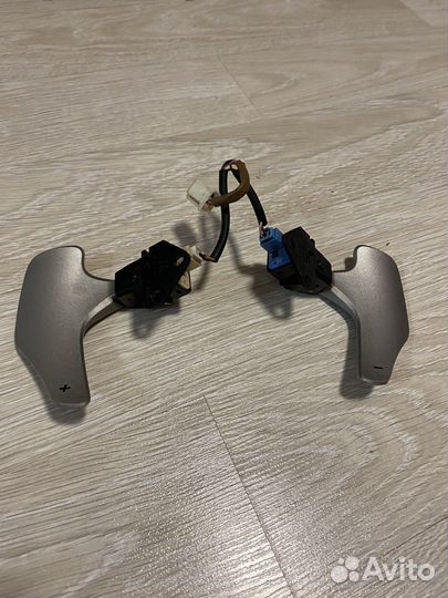 Подрулевые лепестки Toyota