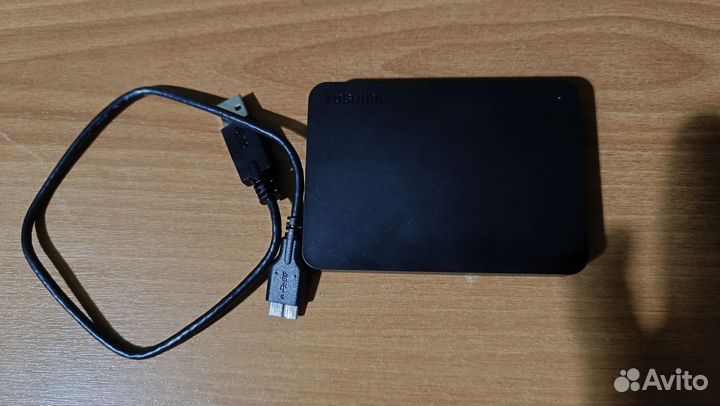 Переносной жёсткий диск Toshiba