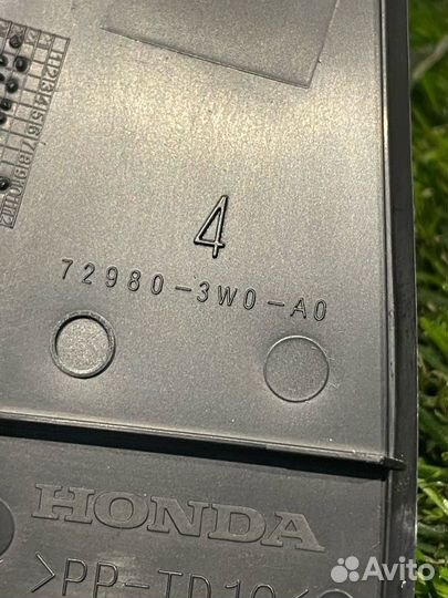 Накладка двери внутренняя задняя левая Honda HR-V