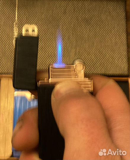 Зажигалка газовая турбо +кремень + обычный огонь