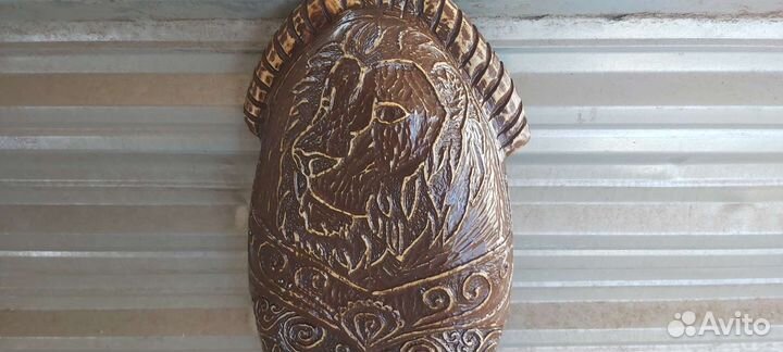 Маска в африканском стиле