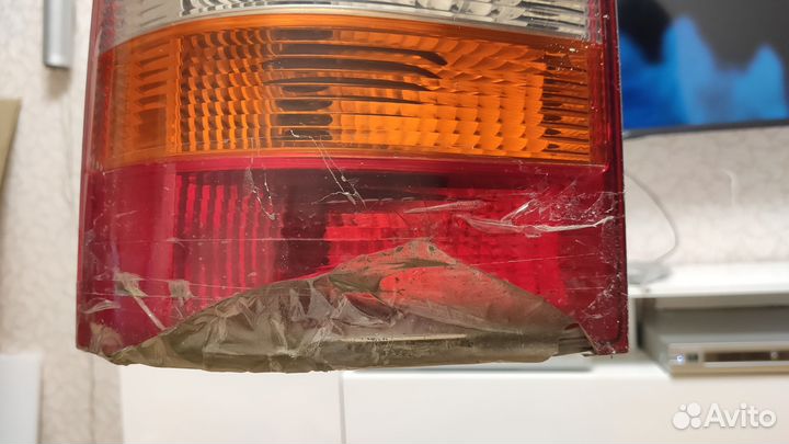 Фонарь задний левый volkswagen T5