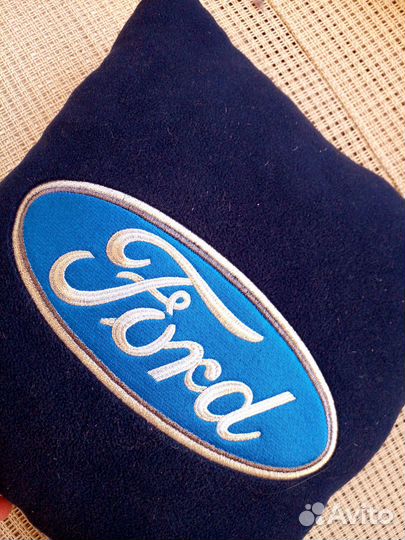 Подушка декоративная в машину