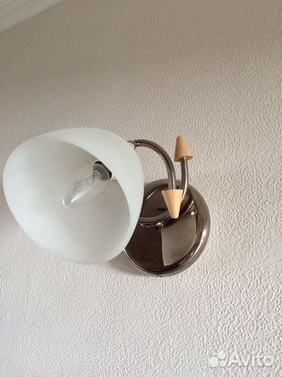 Бра (светильник настенный)