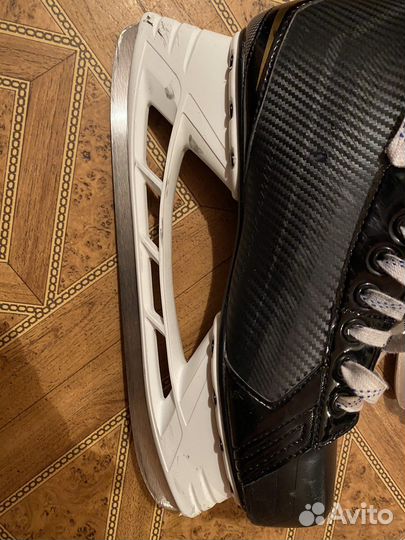Коньки bauer supreme s25