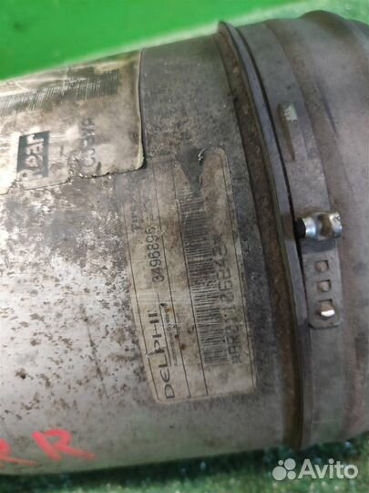 Стойка амортизатора задняя Land Rover Discovery 4