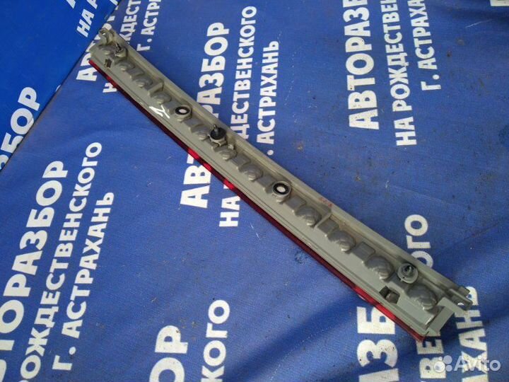 Стоп-сигнал Toyota Estima минивен 2AZ-FE 2008