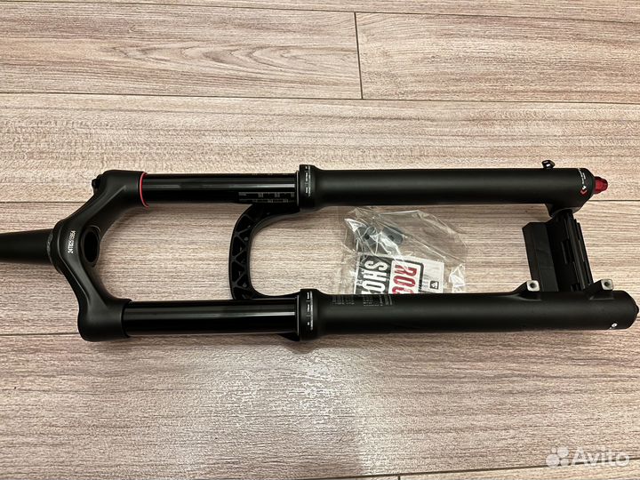 Новая вилка Rock Shox Yari 27.5-170