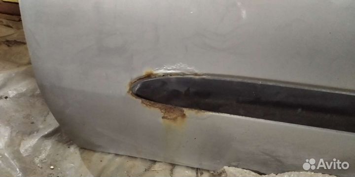 Двери левая сторона almera n16